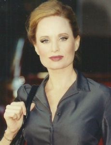 Maureen LaVette