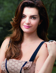 Mayana Neiva