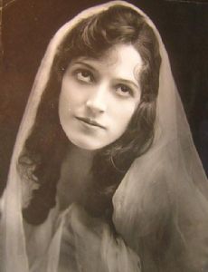 Miriam Cooper