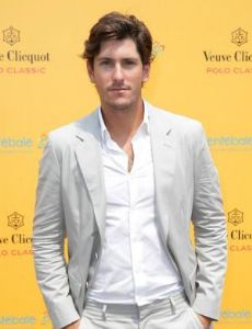 Nic Roldan