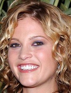 Nicki Aycox