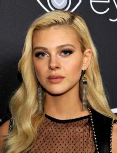 Nicola Peltz