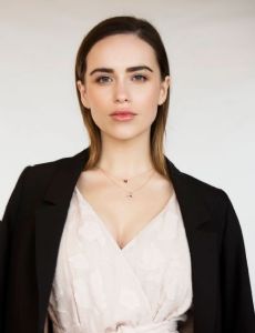 Nicolle Radzivil