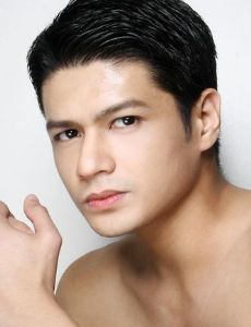 Railey Valeroso