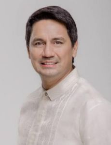 Richard Gomez