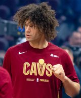 Robin Lopez