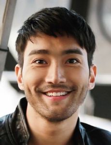 Si Won Choi