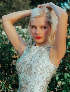 Siri Lux