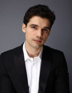 Steven Strait