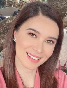 Sunshine Cruz