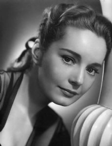 Suzanne Cloutier