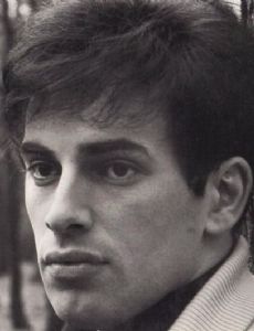 Théo Sarapo
