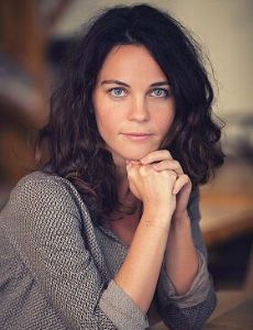 Tülin Özen