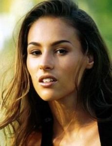 Vanessa Demouy